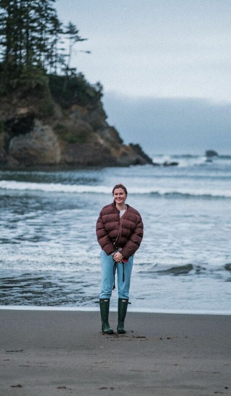 Ireland Baldwin hot model pictures