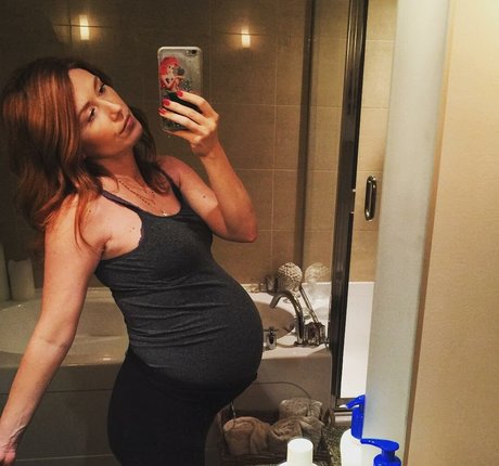 Jewel Staite model top photos