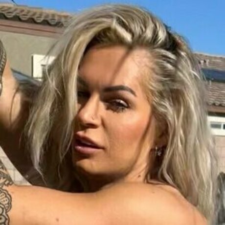 Evelien Van Pelt sex model gallery