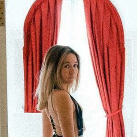 Ellcrys nice model photos