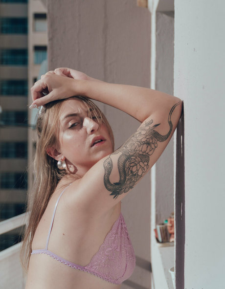 sophielune nice pornstar pics