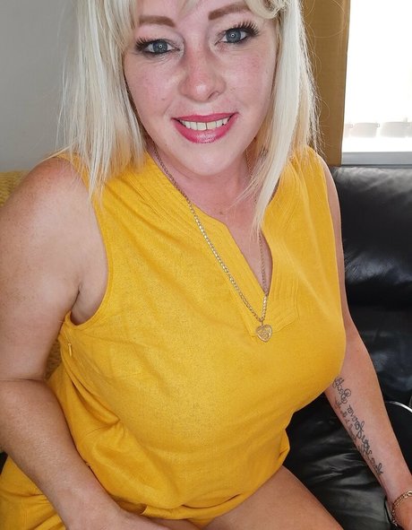 mistressmother model img