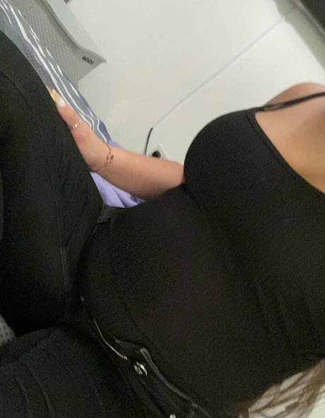 growinggirl1617 star naked pic