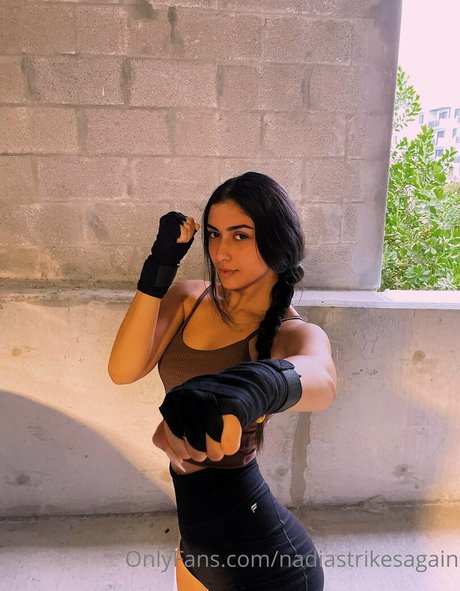 nadiastrikesagain pornstar perfect photo