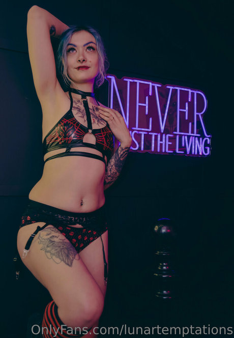 lunartemptations star adult pics