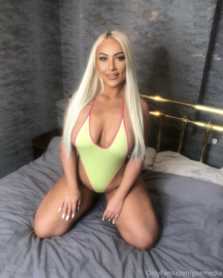goemedia hot model pics