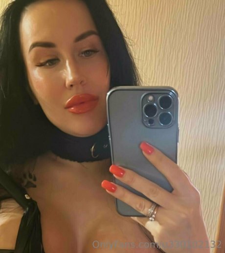 lusty queen top star photos