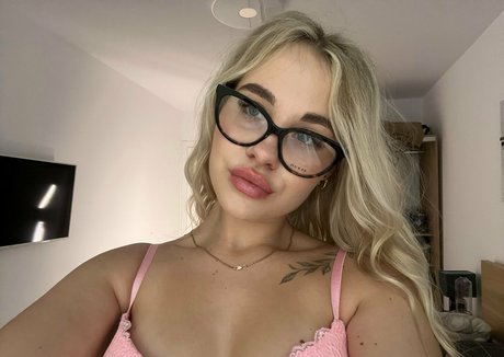 heheh0 nude model galleries