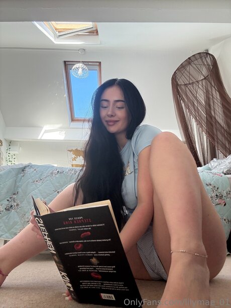 lilymae 01 pretty pornstar img