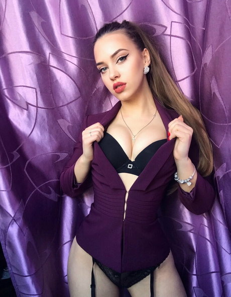 ann exclusive star sexy photo