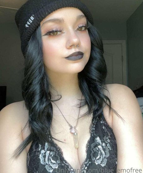 blue emofree xxx actress pic