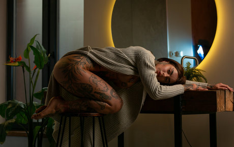 Stephanie Paul pretty star img