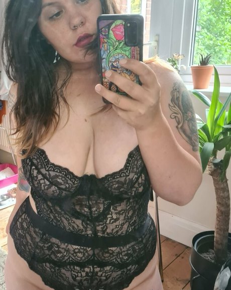 naughty rosie model nude img