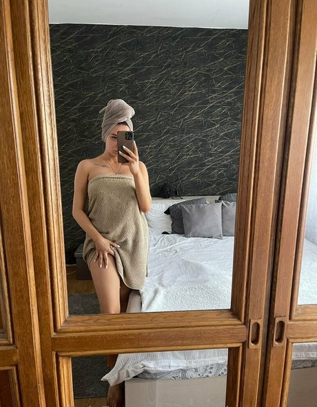 madalinarmocanu model xxx pictures