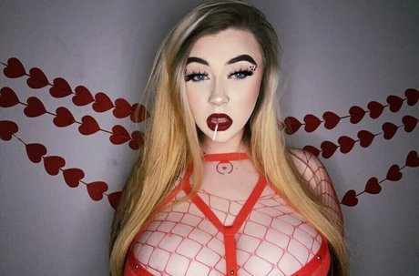 Notsaavy model high quality pic