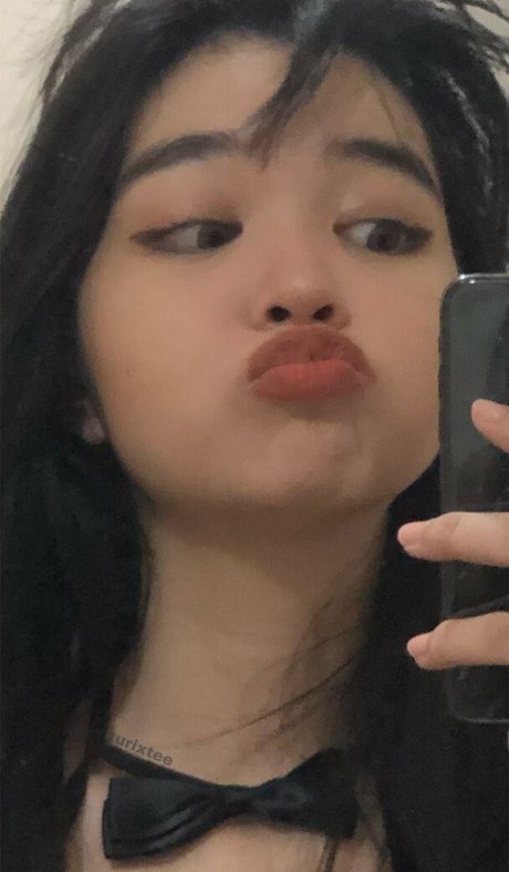 Kurixtee porn star pics