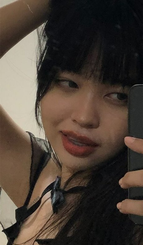 Kurixtee star xxx galleries