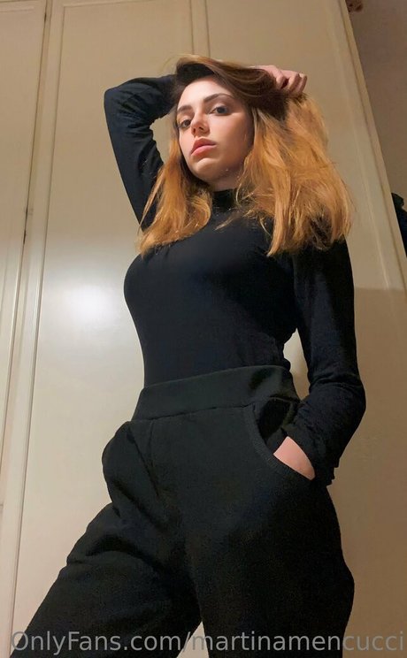 martinamencucci model sexy photos