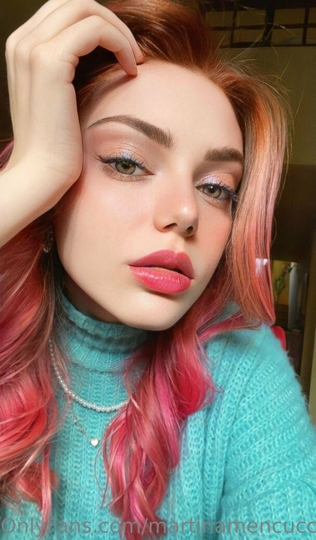 martinamencucci star top pictures