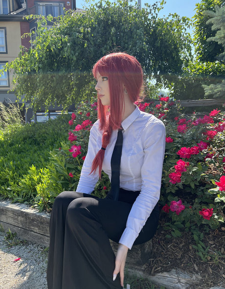 emiki28 art actress gallery