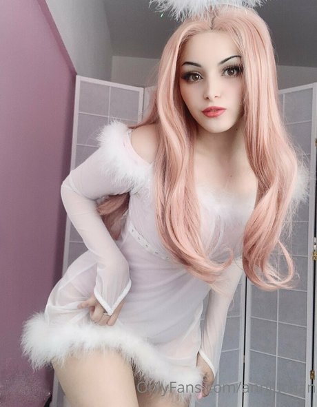 Annju Chan exclusive actress archive