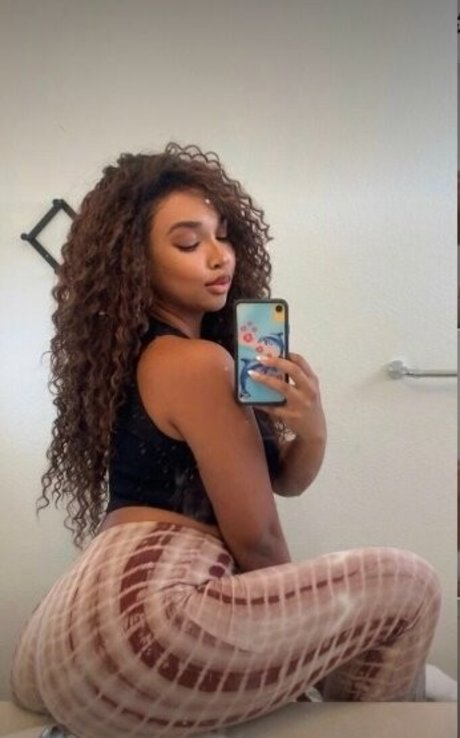 Savii star nudes pic