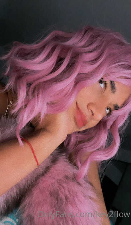 key2flow sexy actress picture