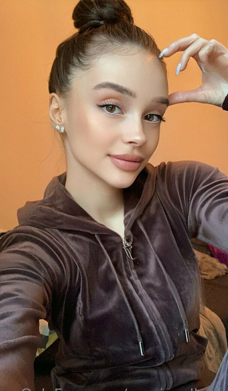 aryaincollege star high quality pic