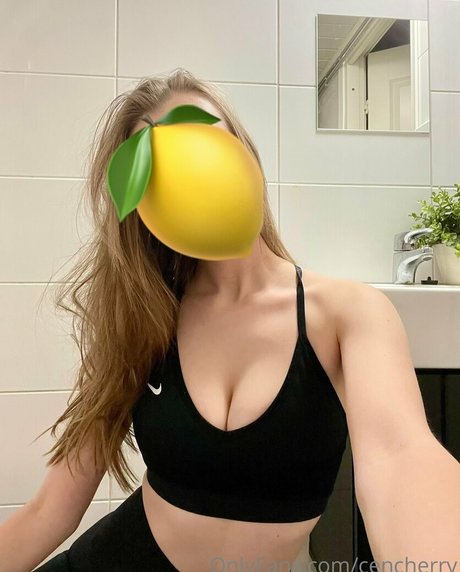 cencherry xxx pornstar pics