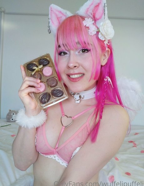 wuffelipuffelifree erotic star img