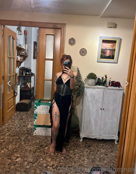 xhuronax model exclusive galleries