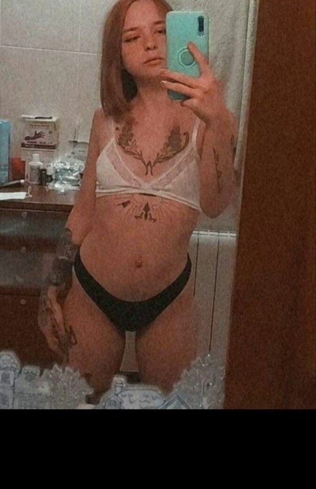 xhuronax model adult pics