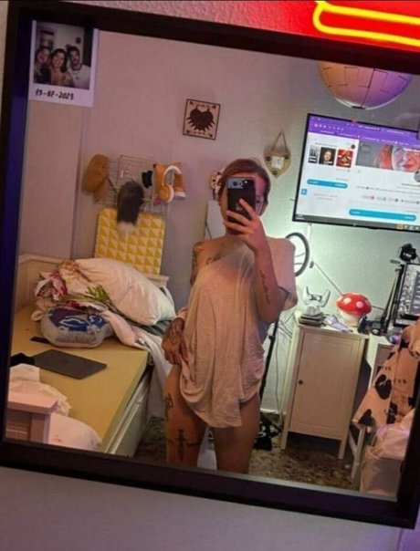 xhuronax pornstar pretty gallery