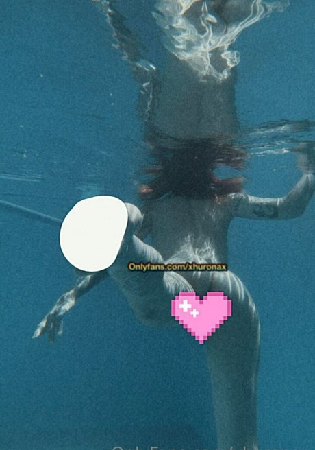 xhuronax erotic star pics