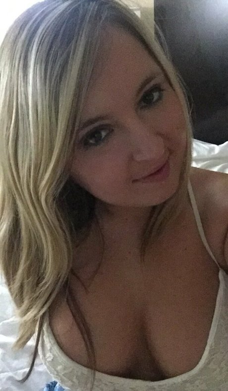 Candykissxo top star image