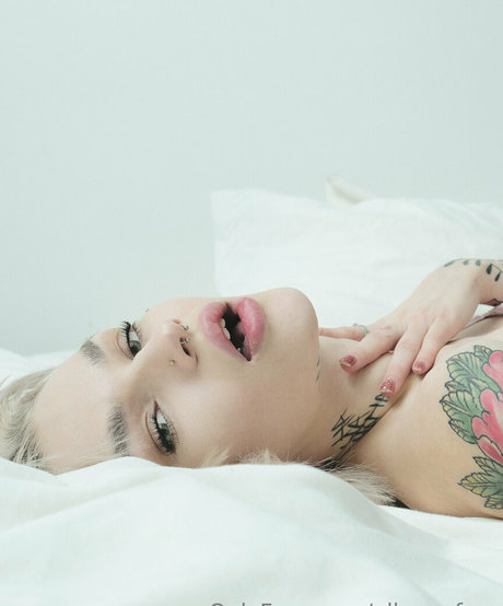 ellenaafree erotic pornstar pic