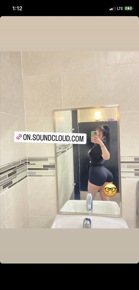 Haleyszklarz nudes model pics