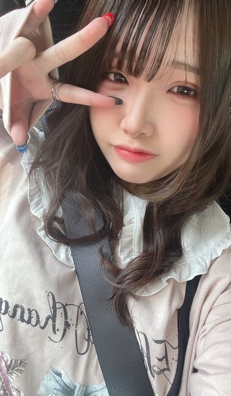 Yui Hiiragi nice model images