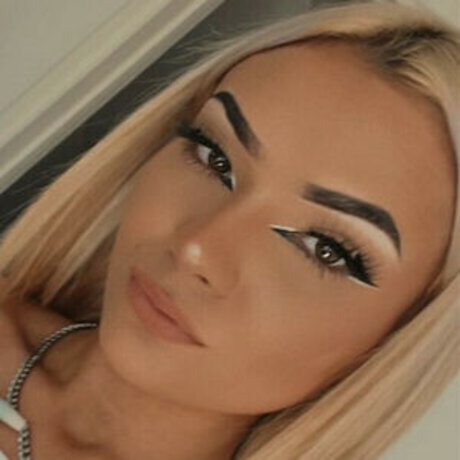 k hh23 pretty pornstar photo