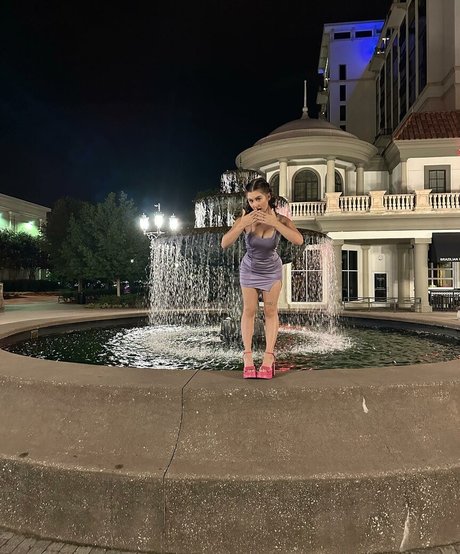 okokchanel best model image