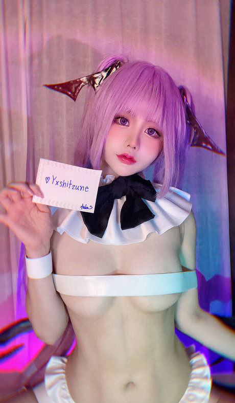 Tako Chan erotic model gallery