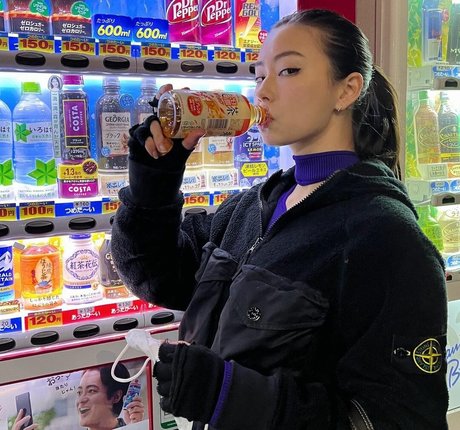 Lauren Tsai star free pic