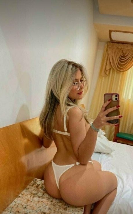 aryannys pornstar beautiful picture