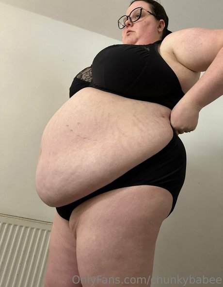 chunkybabee hot actress photos