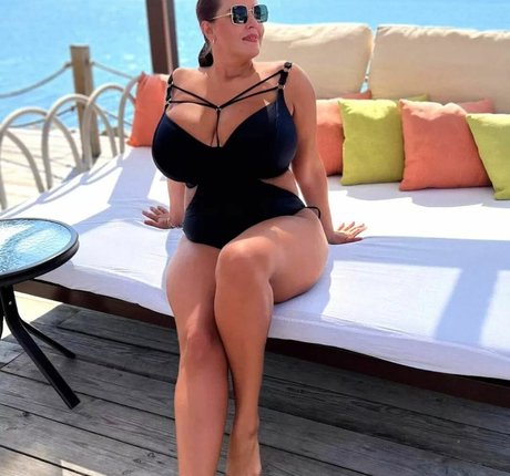 Xenia Wood pornstar hd photos