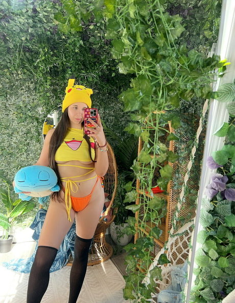 underthescrubs model art images