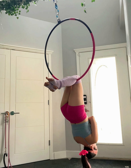 underthescrubs pornstar nude img