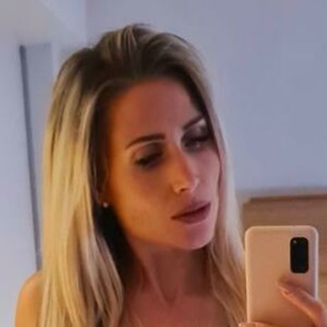 Diamanta model naked archive