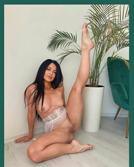 yourfavoriteteen04 star hot pics