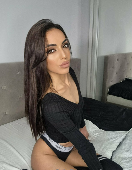 lorengrey adult actress image